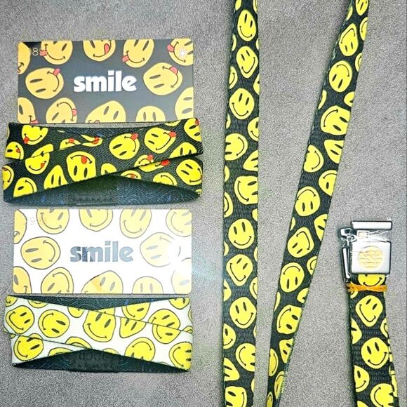 ZOX "SMILE" 2 NEW MEDIUM DOUBLES & STRING COLLECTIBLE RARE SET - Picture 1 of 3